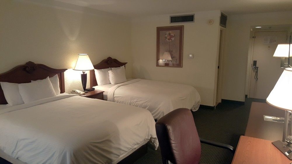 Hotel Super 8 By Wyndham Mobile I-65 Esterno foto