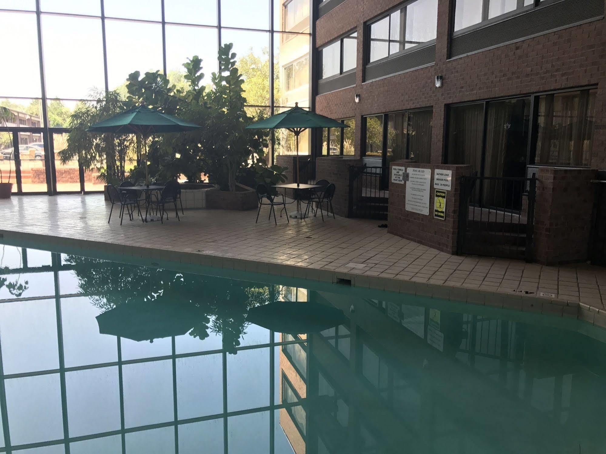Hotel Super 8 By Wyndham Mobile I-65 Esterno foto